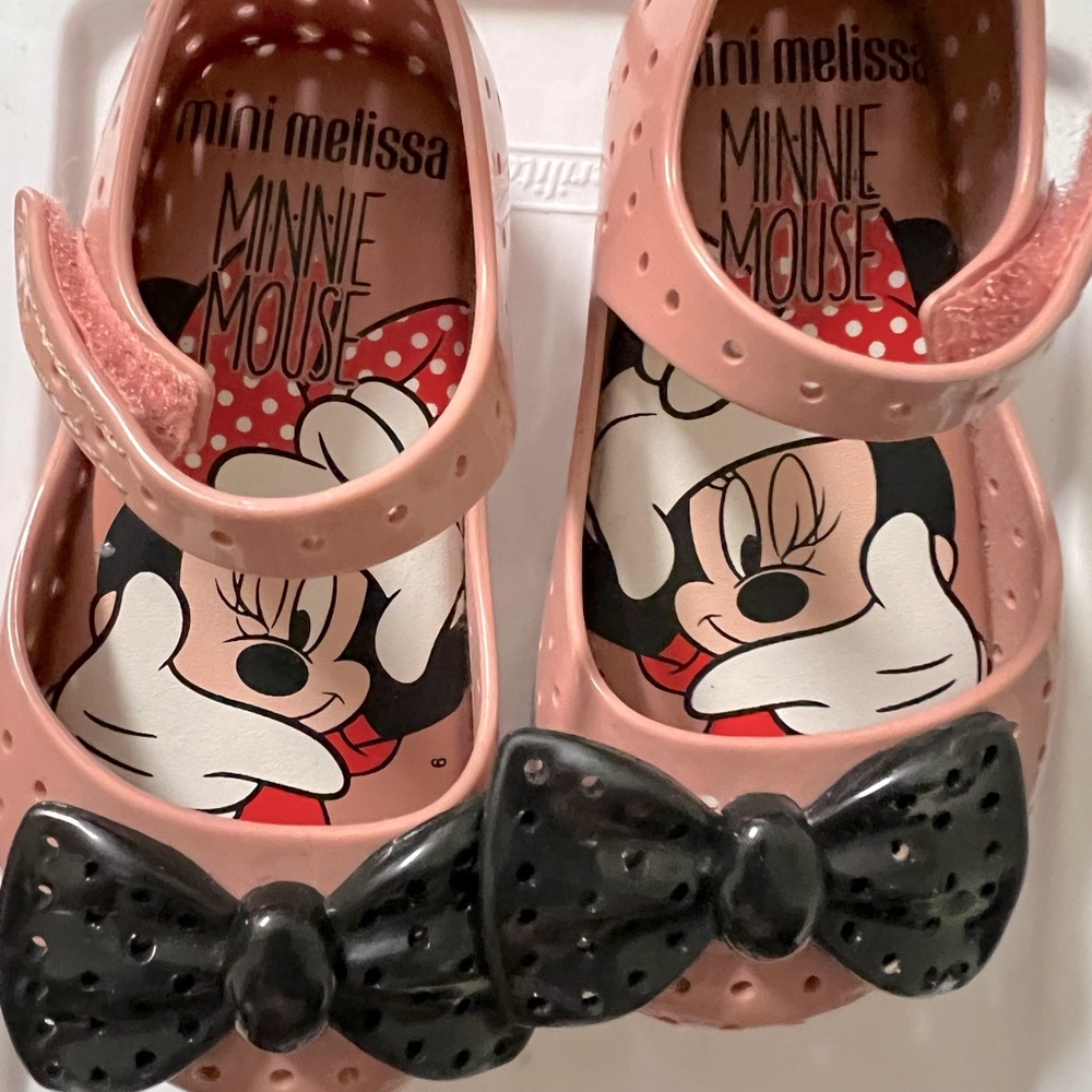 Mini Melissa Minnie Mouse Shows size 6